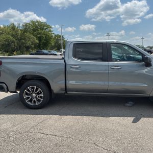 2019 Chevrolet SILVERADO 1500 RST — фото 10