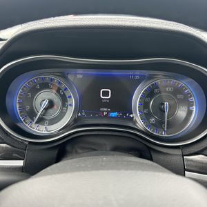 2017 Chrysler 300 LIMITED 缩略图 40