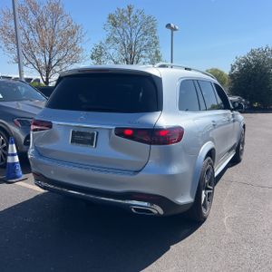 MERCEDES-BENZ GLS - 7