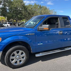 FORD F-150 XLT - 2
