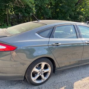 FORD FUSION SE - 9