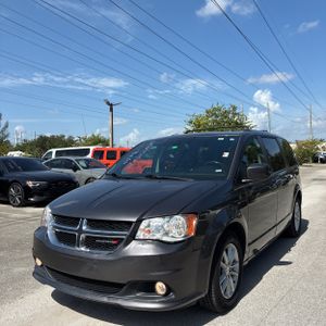 2020 Dodge GRAND CARAVAN SXT — фото 1