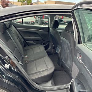 صورة مصغرة 35 لـ 2018 Hyundai ELANTRA SE
