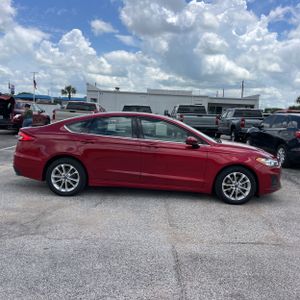 FORD FUSION SE - 10
