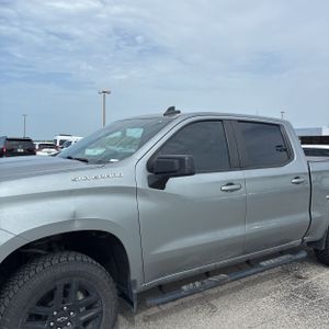 صورة 2 لـ 2023 Chevrolet SILVERADO 1500 RST