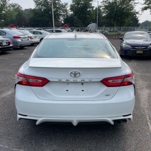 2020 Toyota CAMRY SE photo 7