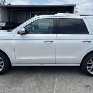 FORD EXPEDITION PLATINUM - 3