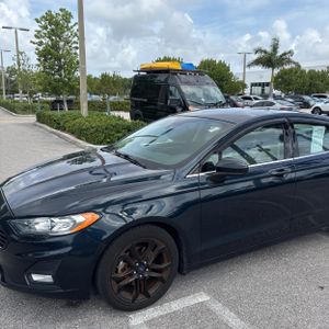 FORD FUSION SE - 2