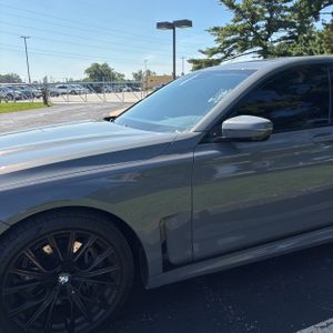 2022 BMW 740 I 照片 2