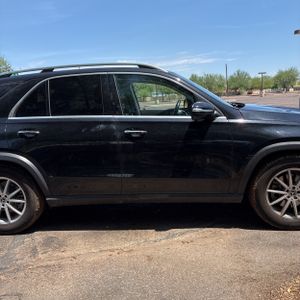 2025 Mercedes-BENZ GLE — миниатюра 11