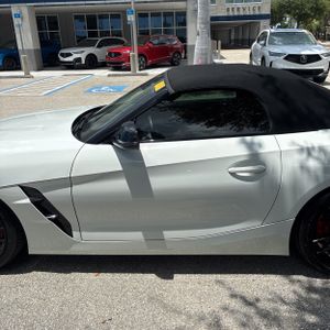 صورة 3 لـ 2023 BMW Z4 M40I