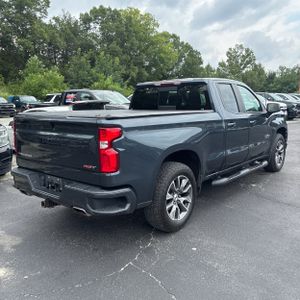 صورة 7 لـ 2021 Chevrolet SILVERADO 1500 RST