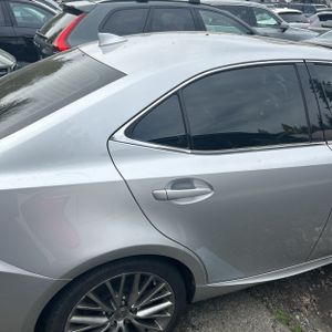 LEXUS IS 200T BASE - 9