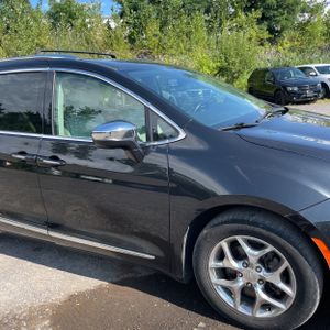 2020 Chrysler PACIFICA LIMITED — фото 13