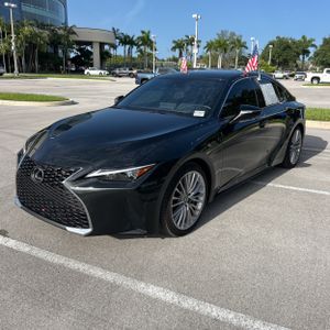 2025 Lexus IS 300 BASE — фото 1