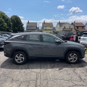 2024 Hyundai TUCSON SE 照片 10