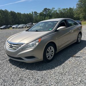 HYUNDAI SONATA GLS - 1