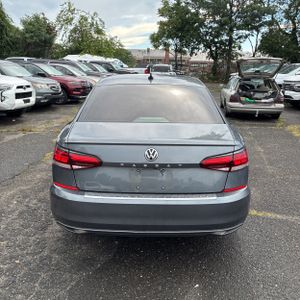 صورة 7 لـ 2021 Volkswagen PASSAT SE