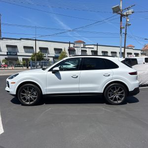 PORSCHE CAYENNE - 3