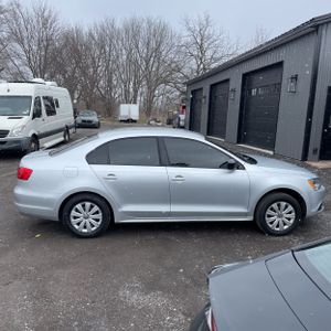 VOLKSWAGEN JETTA BASE - 10