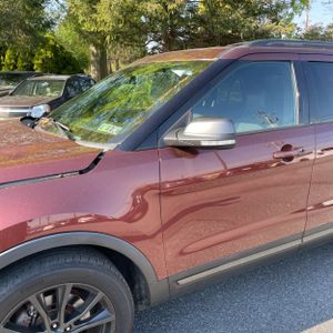 FORD EXPLORER XLT - 2