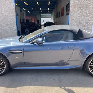 ASTON MARTIN VANTAGE V8 - 4