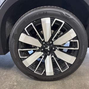 صورة مصغرة 18 لـ 2025 Mitsubishi OUTLANDER SE