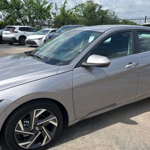 HYUNDAI ELANTRA SEL CONVENIENCE - 2