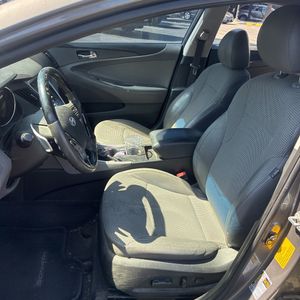 صورة 31 لـ 2012 Hyundai SONATA SE 2.0T