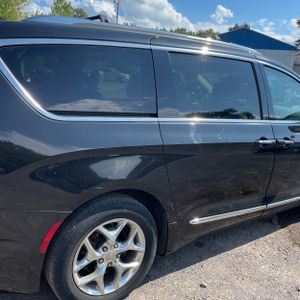 2020 Chrysler PACIFICA LIMITED — фото 9