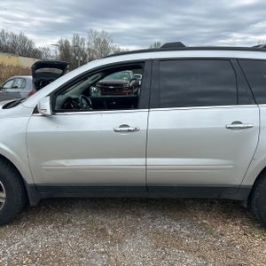 CHEVROLET TRAVERSE LT - 4