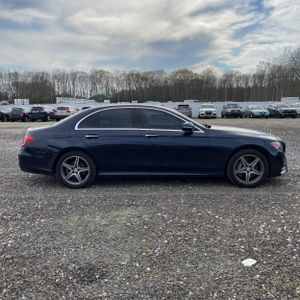 MERCEDES-BENZ E-CLASS - 10