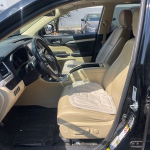 صورة مصغرة 32 لـ 2019 Toyota HIGHLANDER XLE