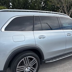 MERCEDES-BENZ GLS - 9