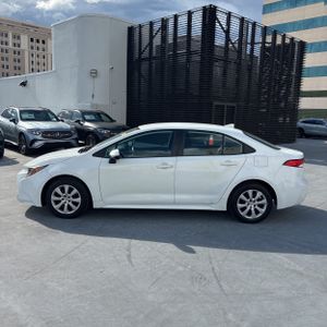 2022 Toyota COROLLA LE 照片 3
