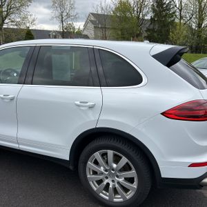 PORSCHE CAYENNE S - 6