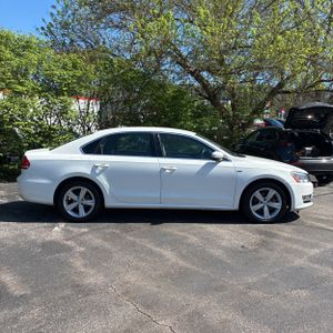 VOLKSWAGEN PASSAT 1.8T S - 10