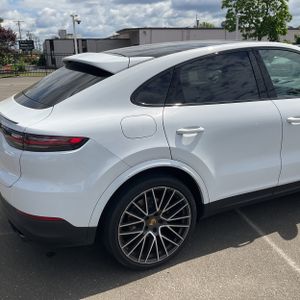 PORSCHE CAYENNE COUPE - 9