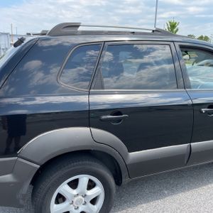 HYUNDAI TUCSON LX - 9