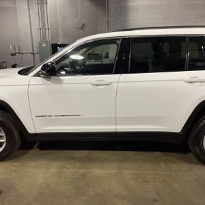 Jeep Grand Cherokee L Laredo - 4