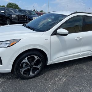 FORD ESCAPE ST-LINE SELECT - 2