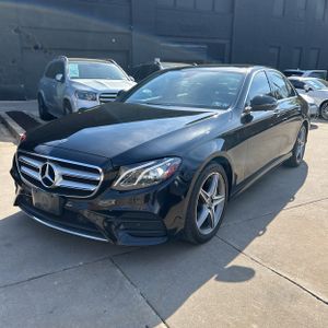 MERCEDES-BENZ E-CLASS - 1