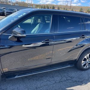 TOYOTA HIGHLANDER - 4