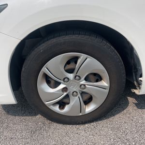 2013 Honda CIVIC LX — миниатюра 17