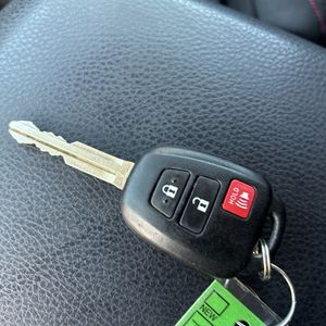 صورة 54 لـ 2016 Toyota RAV4 LE