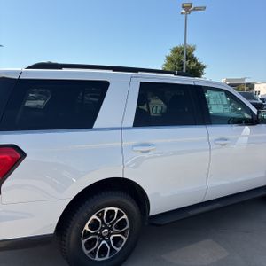 صورة 9 لـ 2024 FORD EXPEDITION XLT