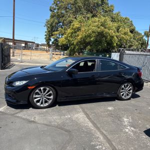 صورة 3 لـ 2018 Honda CIVIC SI
