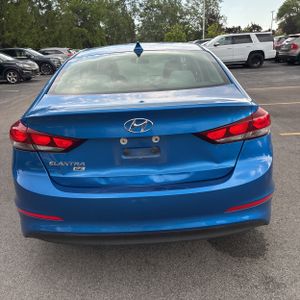 2017 Hyundai ELANTRA SE — фото 7