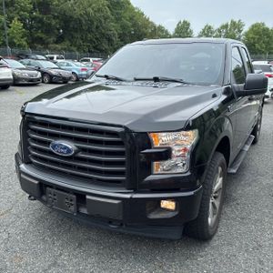 2017 FORD F-150 XL photo 1