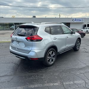 2017 Nissan ROGUE SL 照片 8